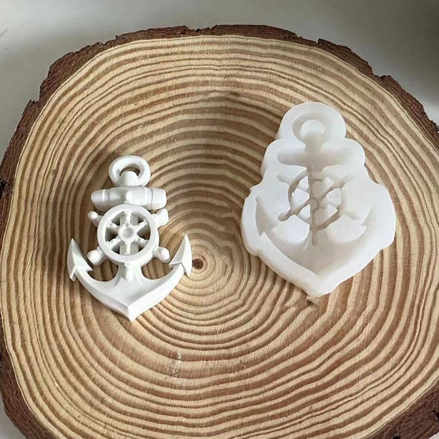 Silikonform Anker mit Steuerrad Gießform für Gießpulver klein ca. 6 x 4 cm