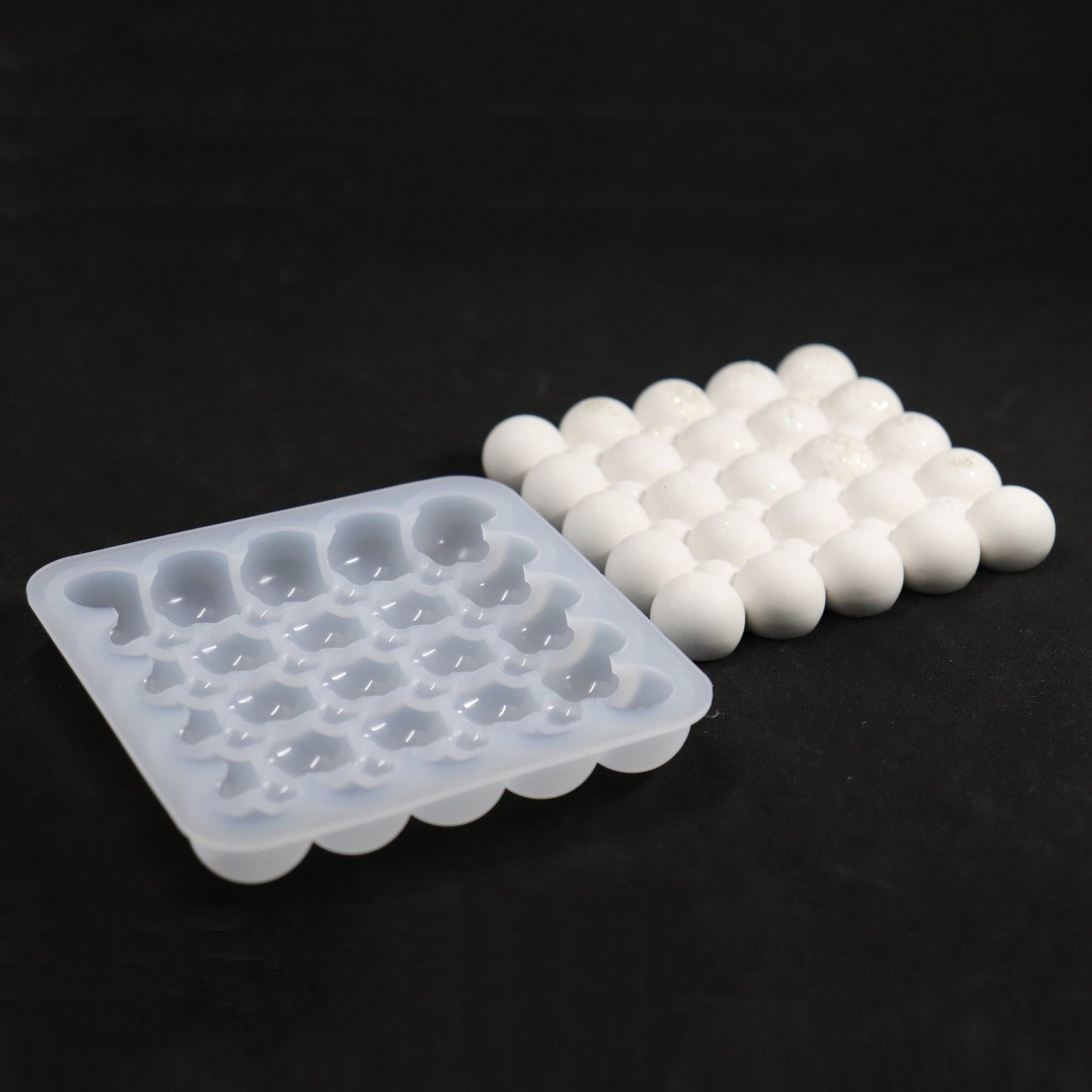 Silikonform Bubbles Rechteckige Untersetzer Gießform für Raysin, Resin oder Epoxidharz ca. 10 cm