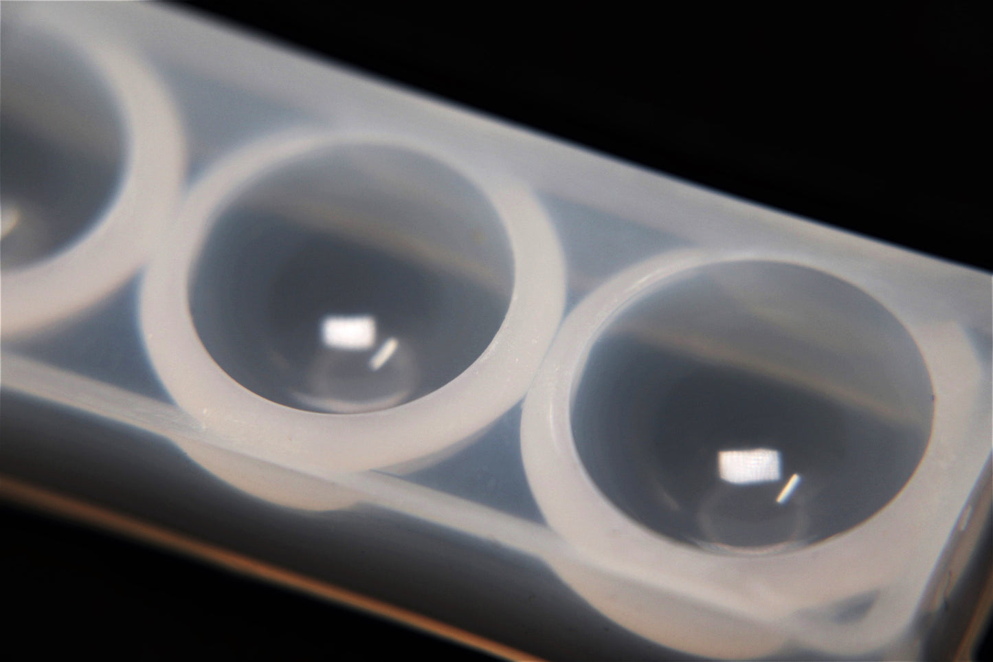 Silikonform Halbrund gewölbte Cabochons Gießform Mold Epoxidharz Einreihig