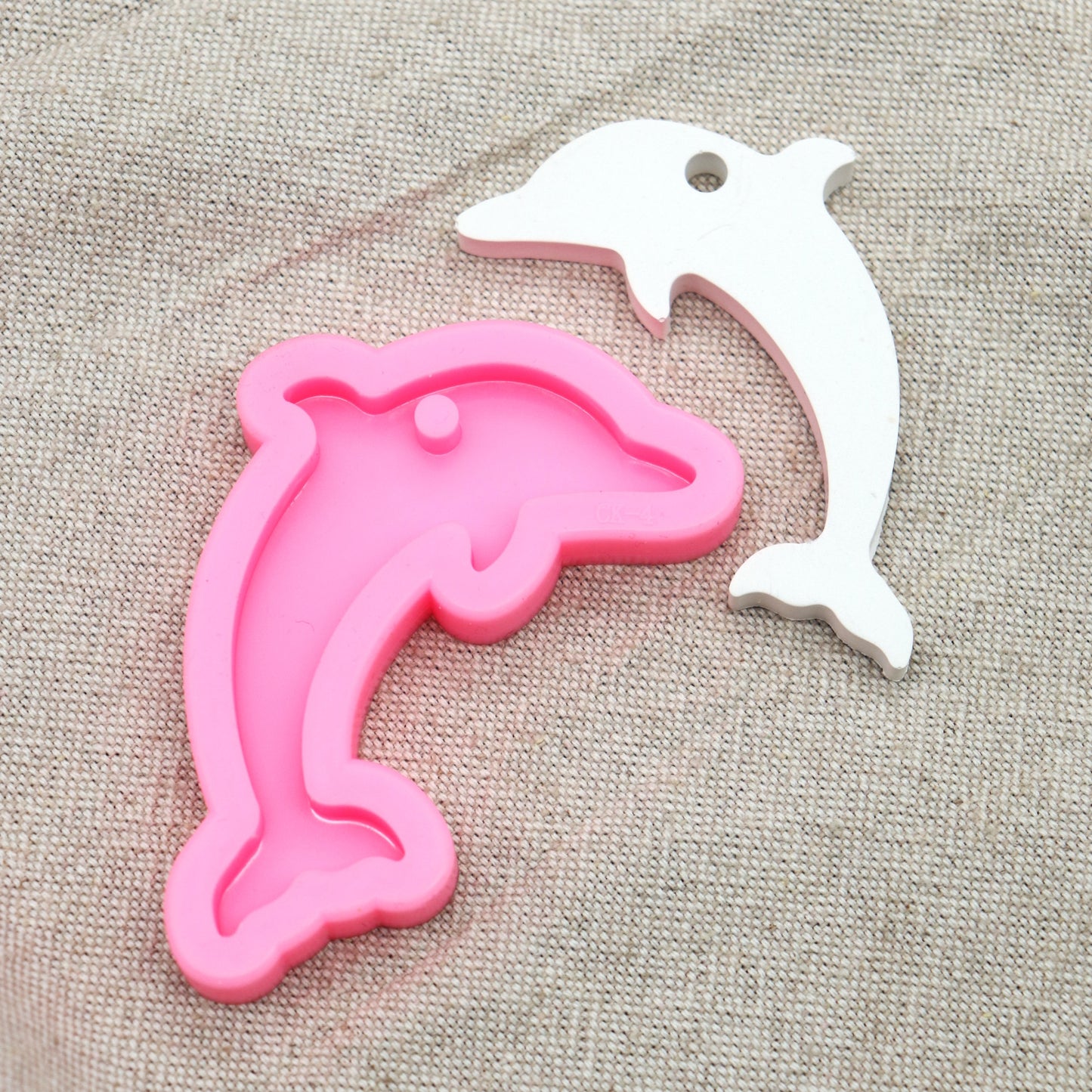 Silikonform Delfin Maritim Anhänger Gießform für Epoxidharz ca. 7 x 3 cm