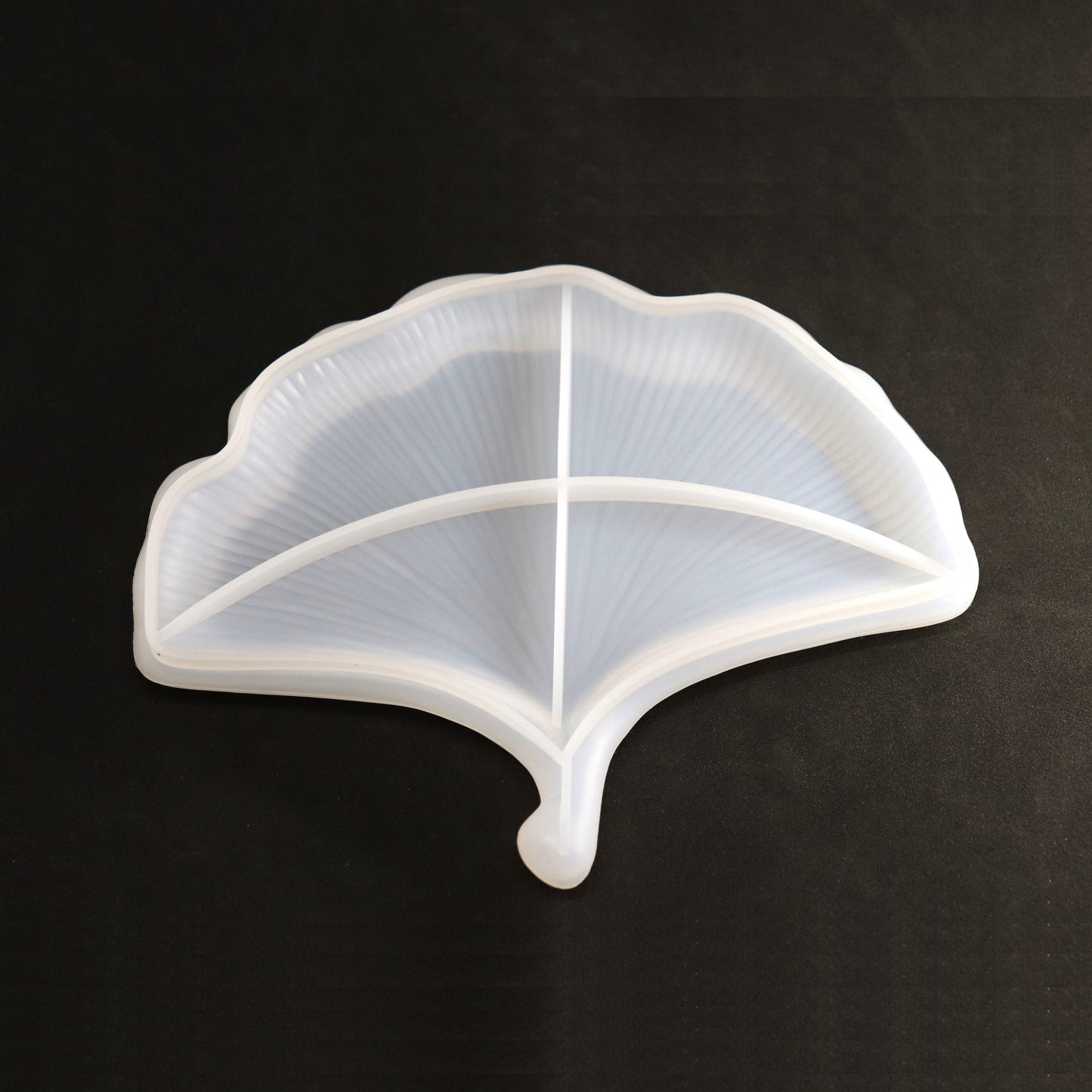 Silikonform Ginkgo Blatt Schale Gießform für Raysin ca. 17,5 x 13,5cm