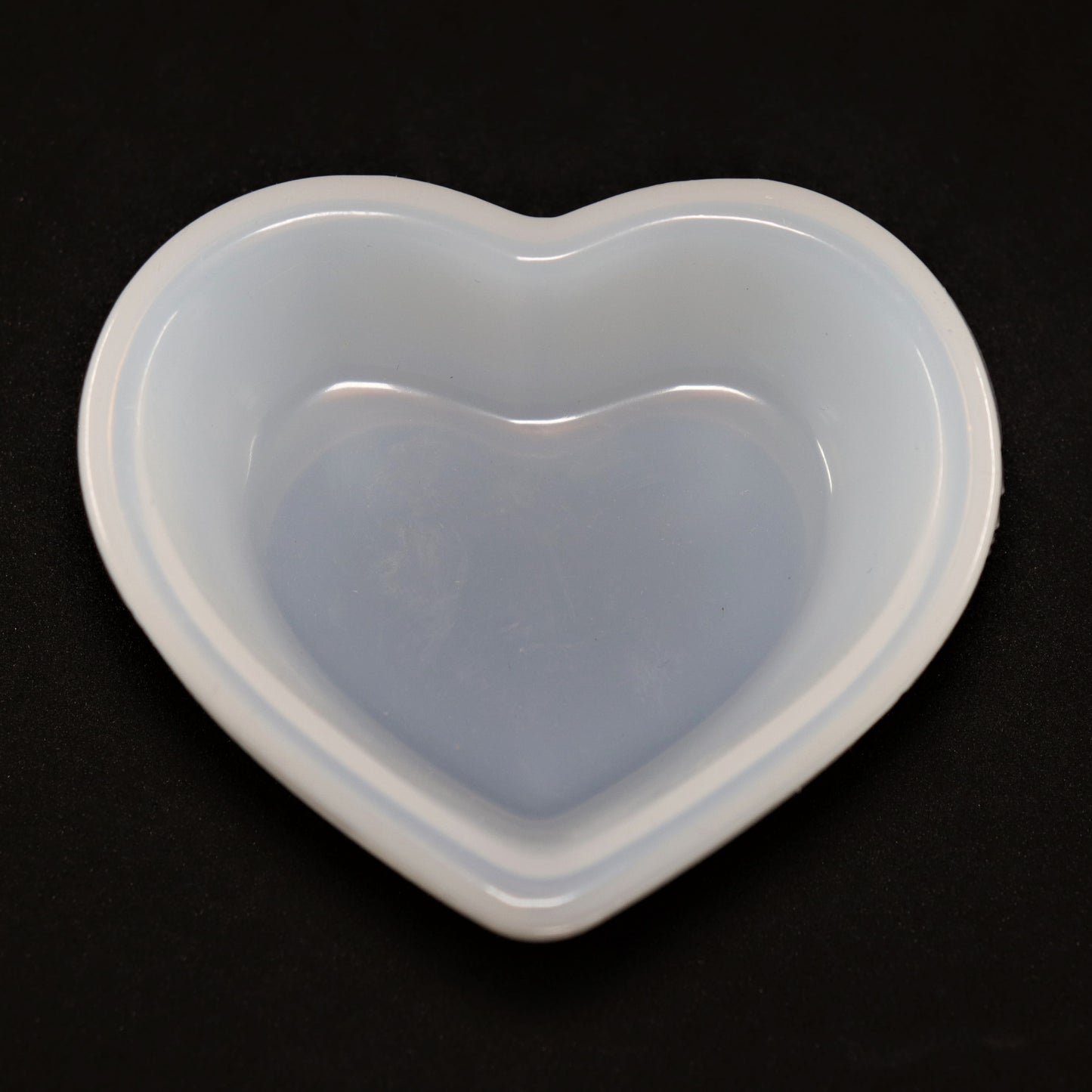 Silikonformen Herz Schale, Schmuckablage ca. 6 x 7 cm. Höhe 2 cm. Für Gießen mit Epoxidharze.