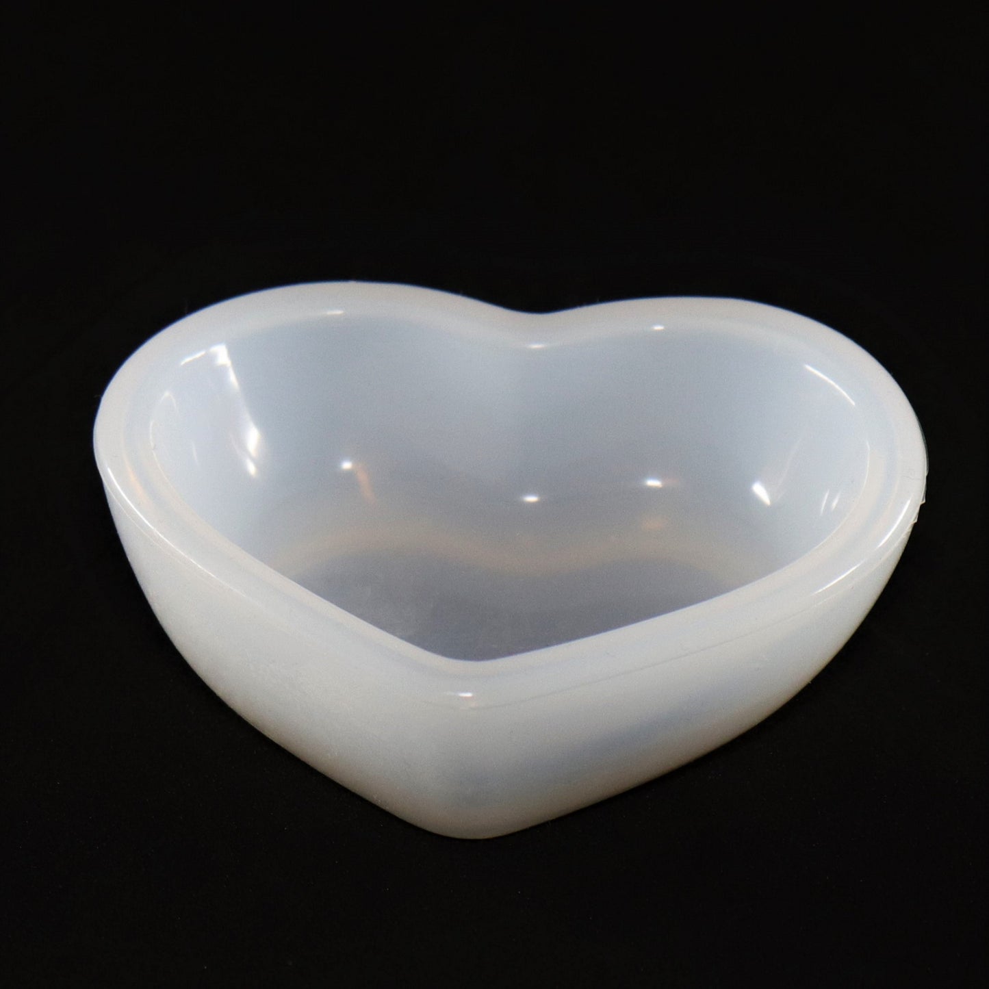 Silikonformen Herz Schale, Schmuckablage ca. 6 x 7 cm. Höhe 2 cm. Für Gießen mit Epoxidharze.