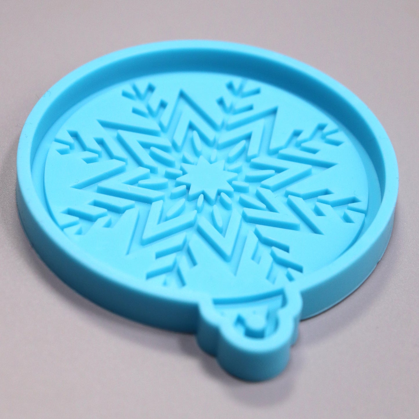 Silikonform Weihnachtskugel Anhänger Gießform Schneeflocke Weihnachten ca 8x7 cm
