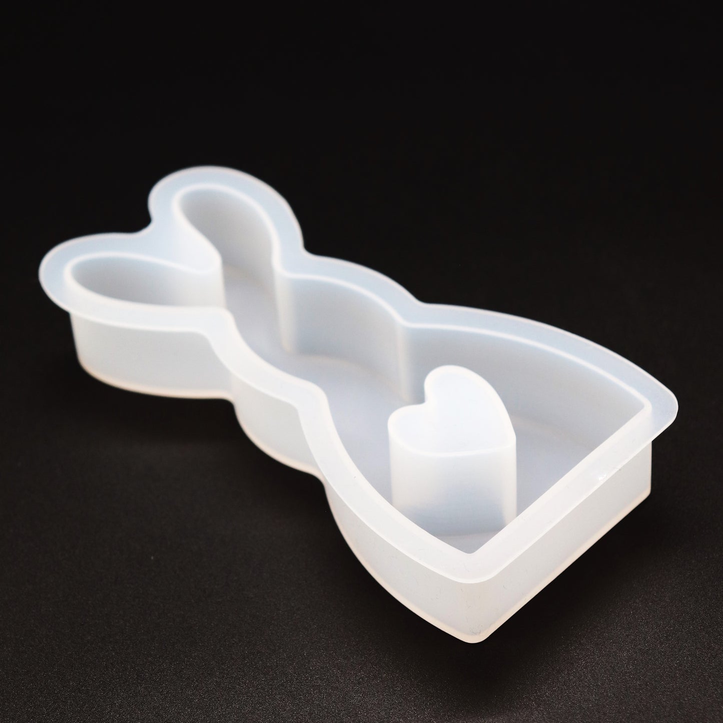 Silikonform Hase mit Herz Gießform Ostern Kaninchen Deko für Raysin ca. 12,5 cm