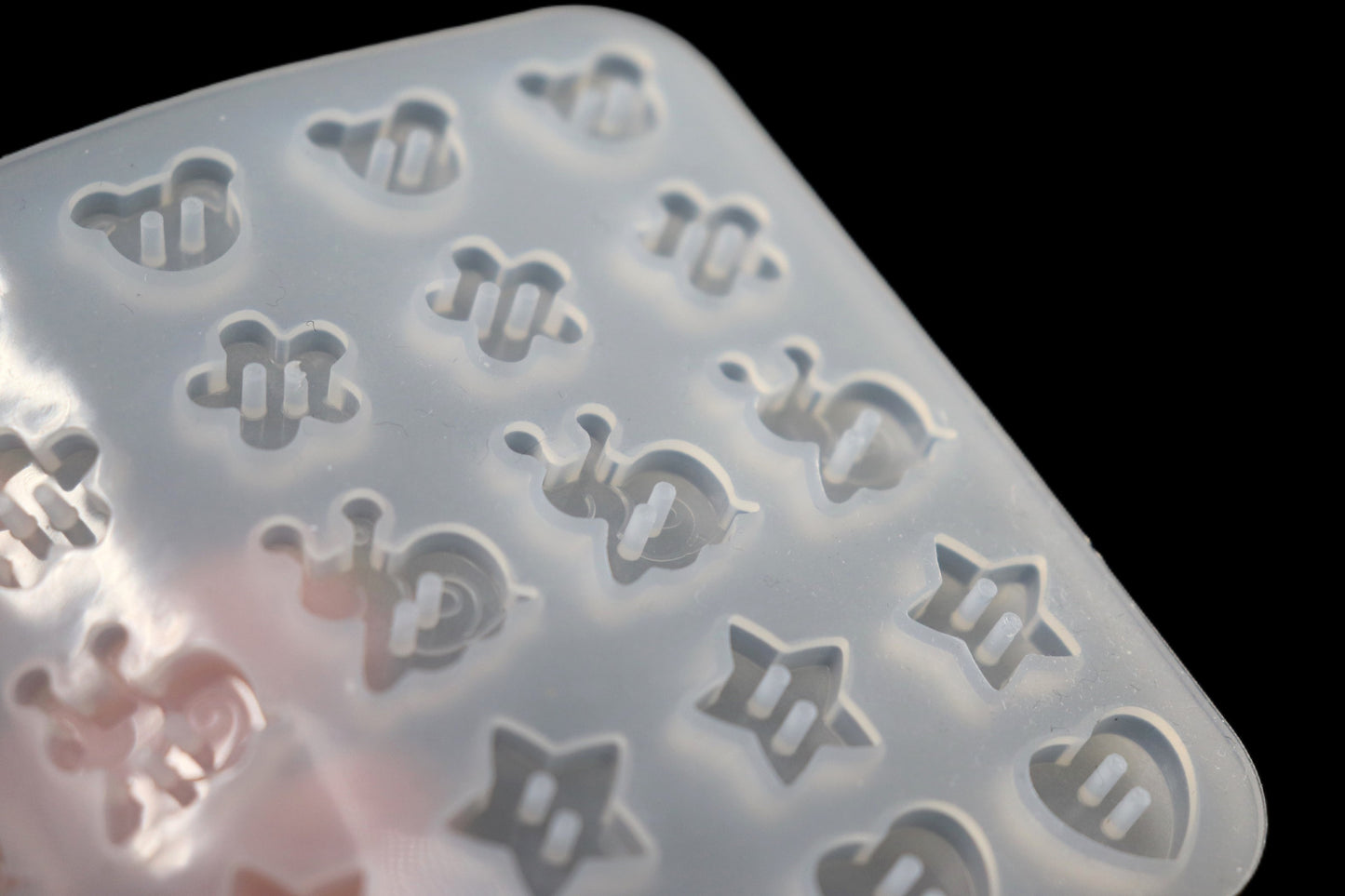 Silikonform Knöpfe Schnecke Teddy Sterne Blumen Buttons Gießform für Epoxidharze