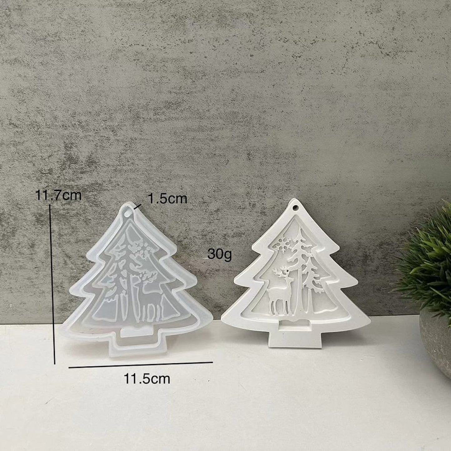 Silikonform Weihnachtsmotiv Tannenbaum Anhänger Gießform für Gießpulver ca. 11cm