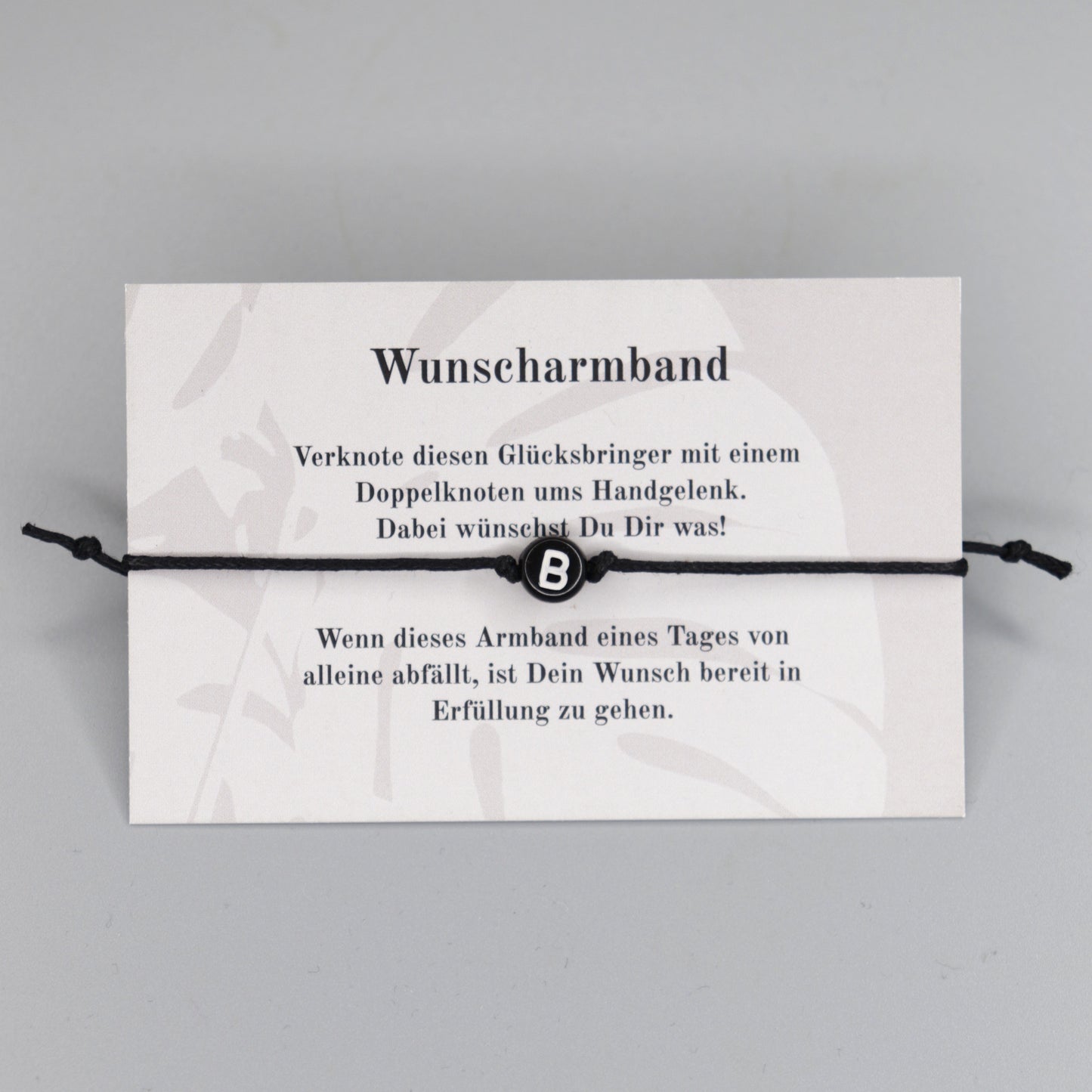Wunscharmband mit Wunschbuchstabe B aus Acryl. Geschenkideen. Freundschaftsarmbänder. Kleine Geschenke.