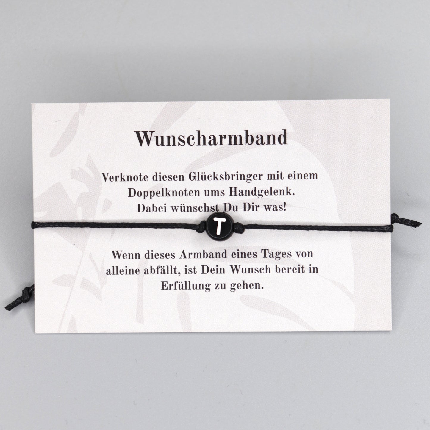 Wunscharmband mit Wunschbuchstabe T aus Acryl. Geschenkideen. Freundschaftsarmbänder. Kleine Geschenke.