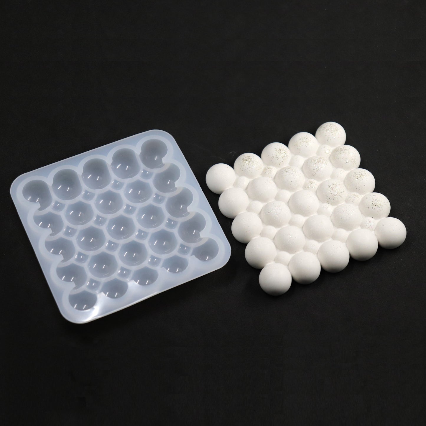 Silikonform Bubbles Rechteckige Untersetzer Gießform für Raysin, Resin oder Epoxidharz ca. 10 cm