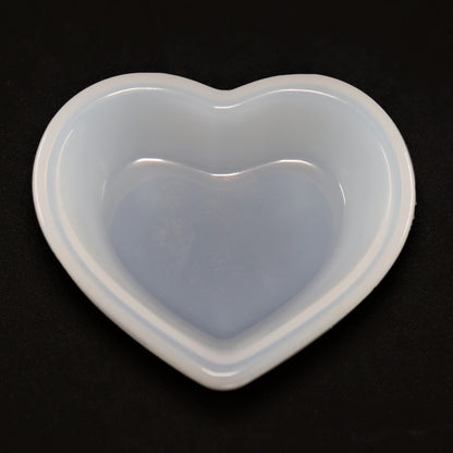 Silikonformen Herz Schale, Schmuckablage ca. 6 x 7 cm. Höhe 2 cm. Für Gießen mit Epoxidharze.