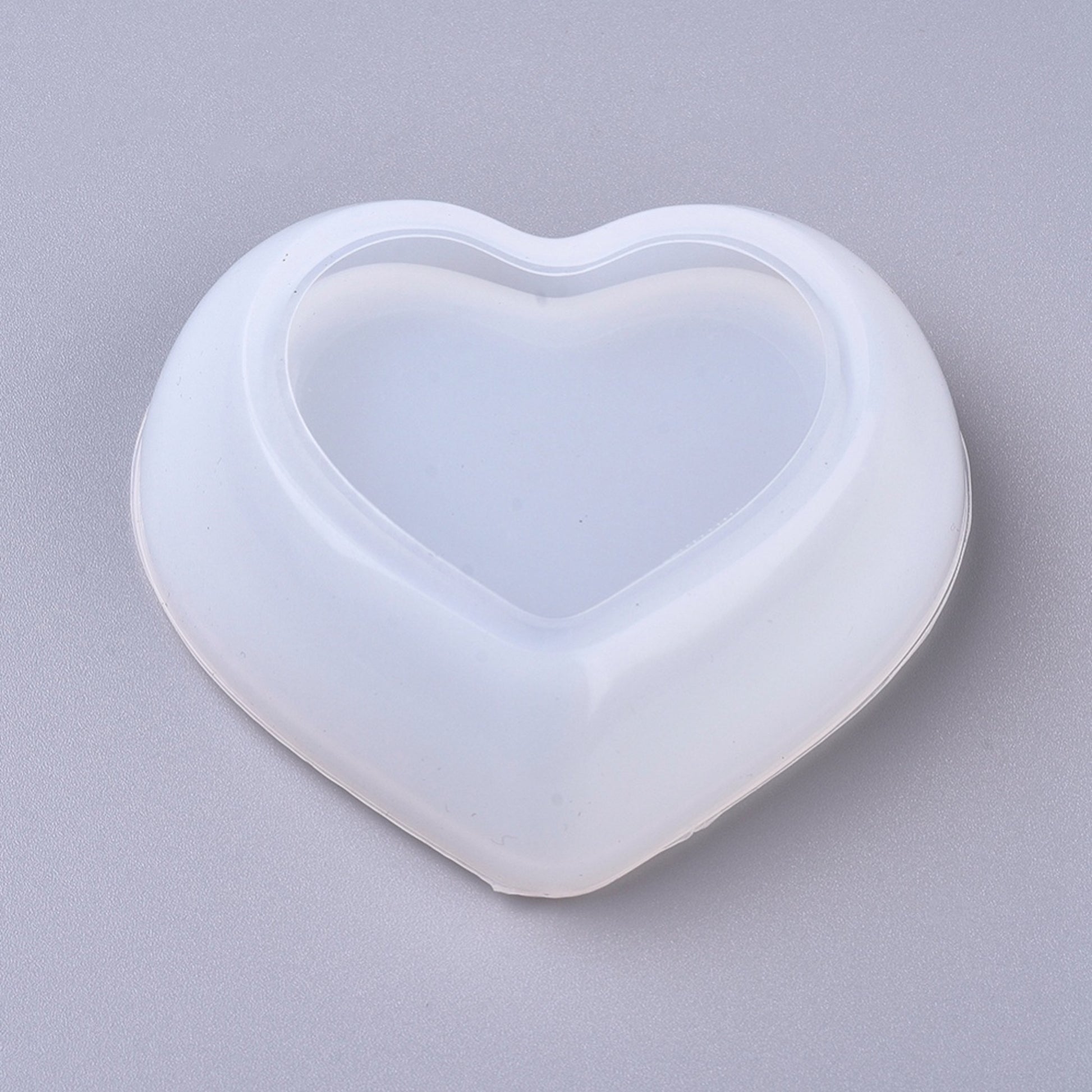 Silikonformen Herz Schale, Schmuckablage ca. 6 x 7 cm. Höhe 2 cm. Für Gießen mit Epoxidharze. Gießforen Herz.