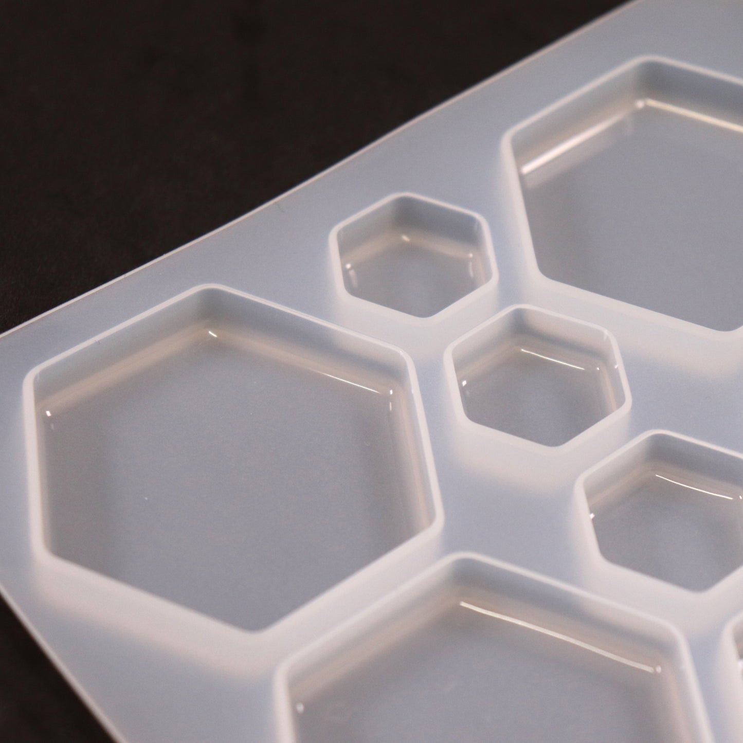 Silikonform Hexagon Gießform Cabochons für Resin, Raysin ca. 1 bis 5,2 cm
