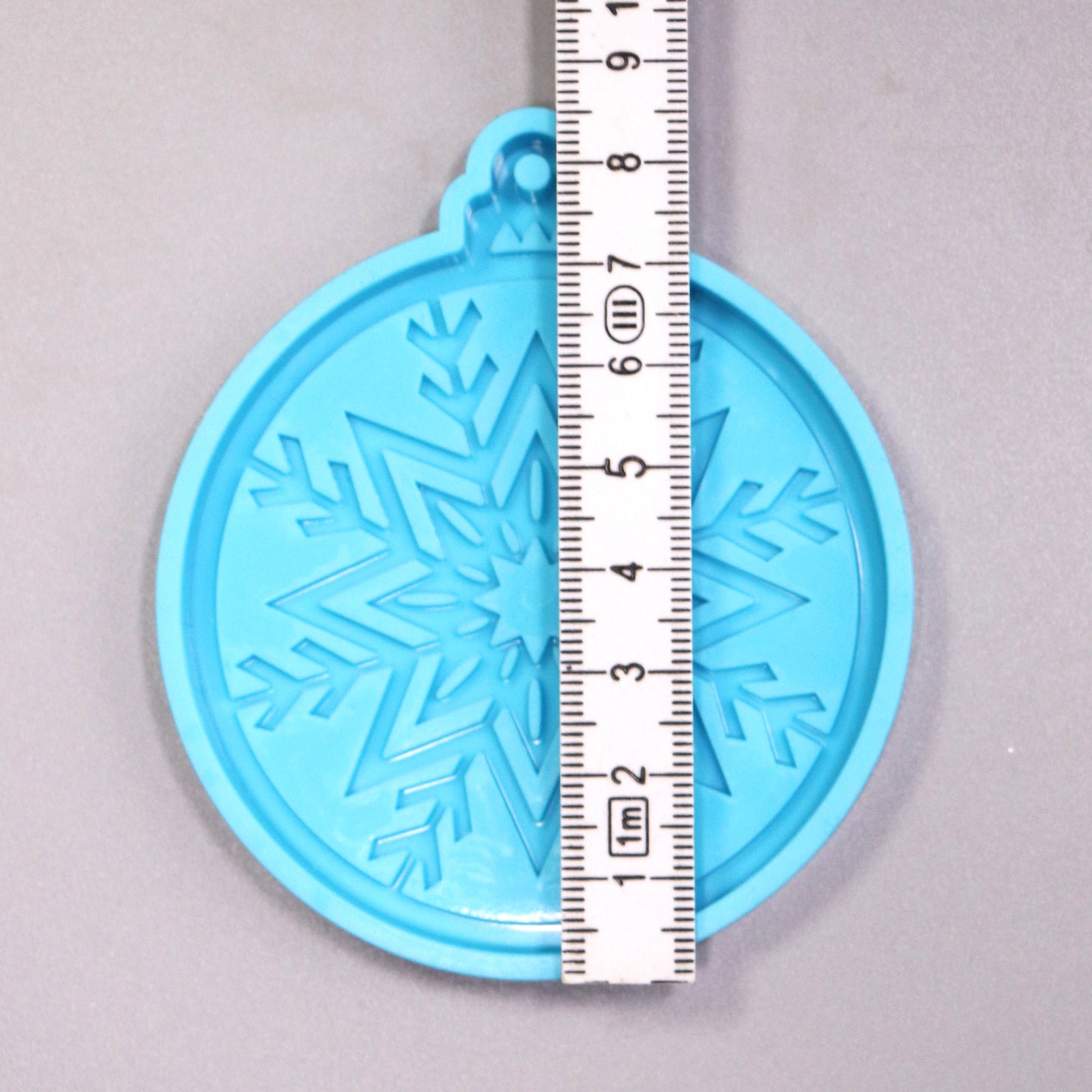 Silikonform Weihnachtskugel Anhänger Gießform Schneeflocke Weihnachten ca 8x7 cm