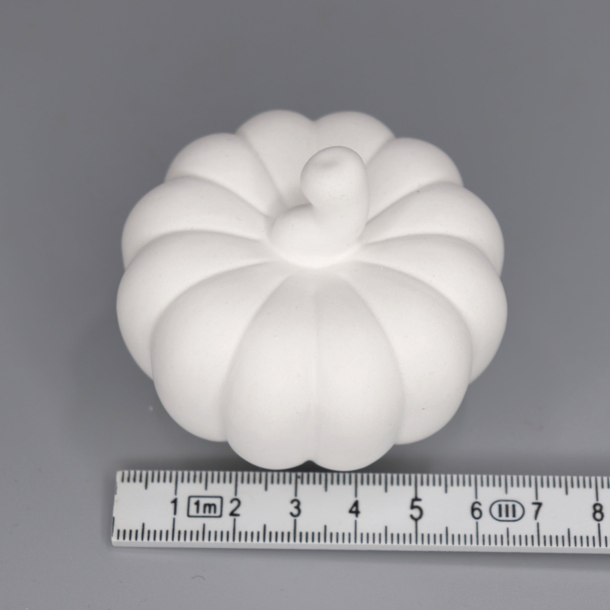 Silikonform Kürbis 3D. Beispiel mit Gießling aus Raysin.