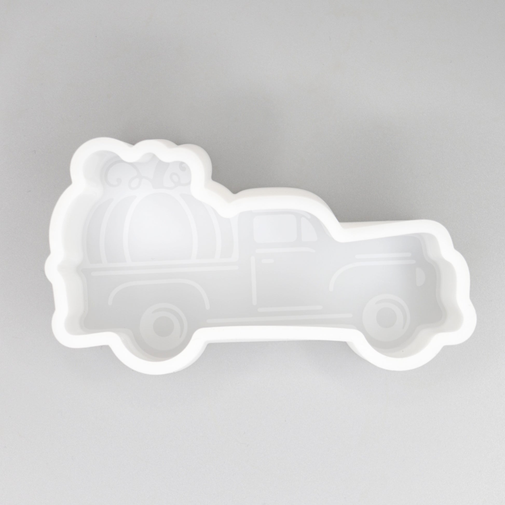 Silikonformen Truck mit Kürbis Gießformen für Halloween Dekoration. 