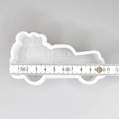 Silikonformen Truck mit Kürbis Gießformen für Halloween Dekoration. 