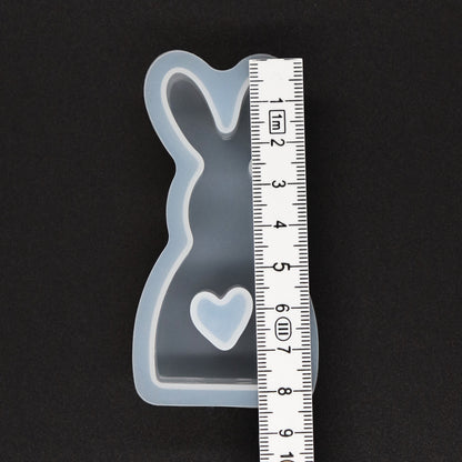 Silikonform Hase mit Herz Gießform Ostern Kaninchen Deko für Raysin ca. 7,5 cm
