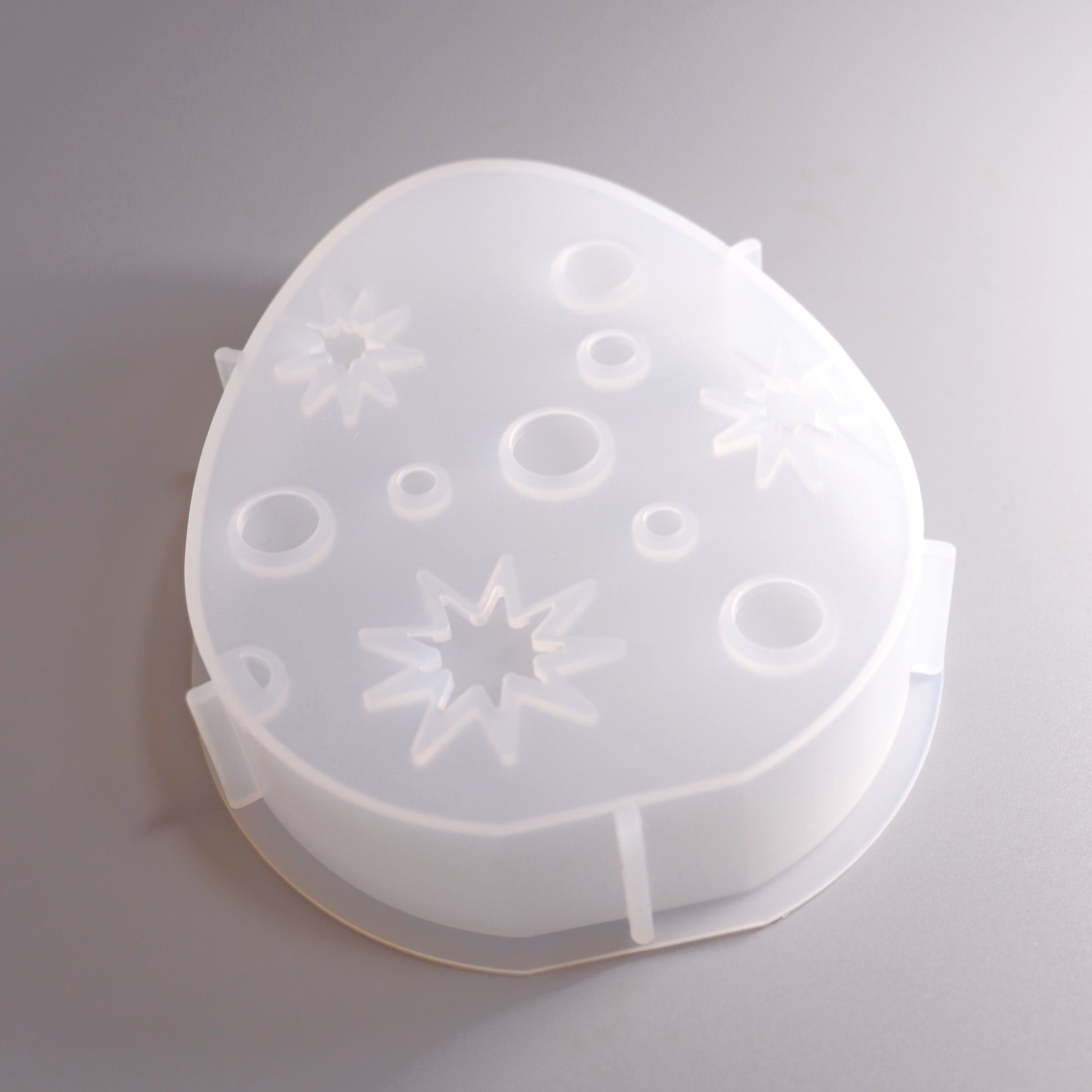 Silikonform Osterei mit Sternchen und Punkten Aufsteller Ostern Dekoration Gießform c. 10 cm 