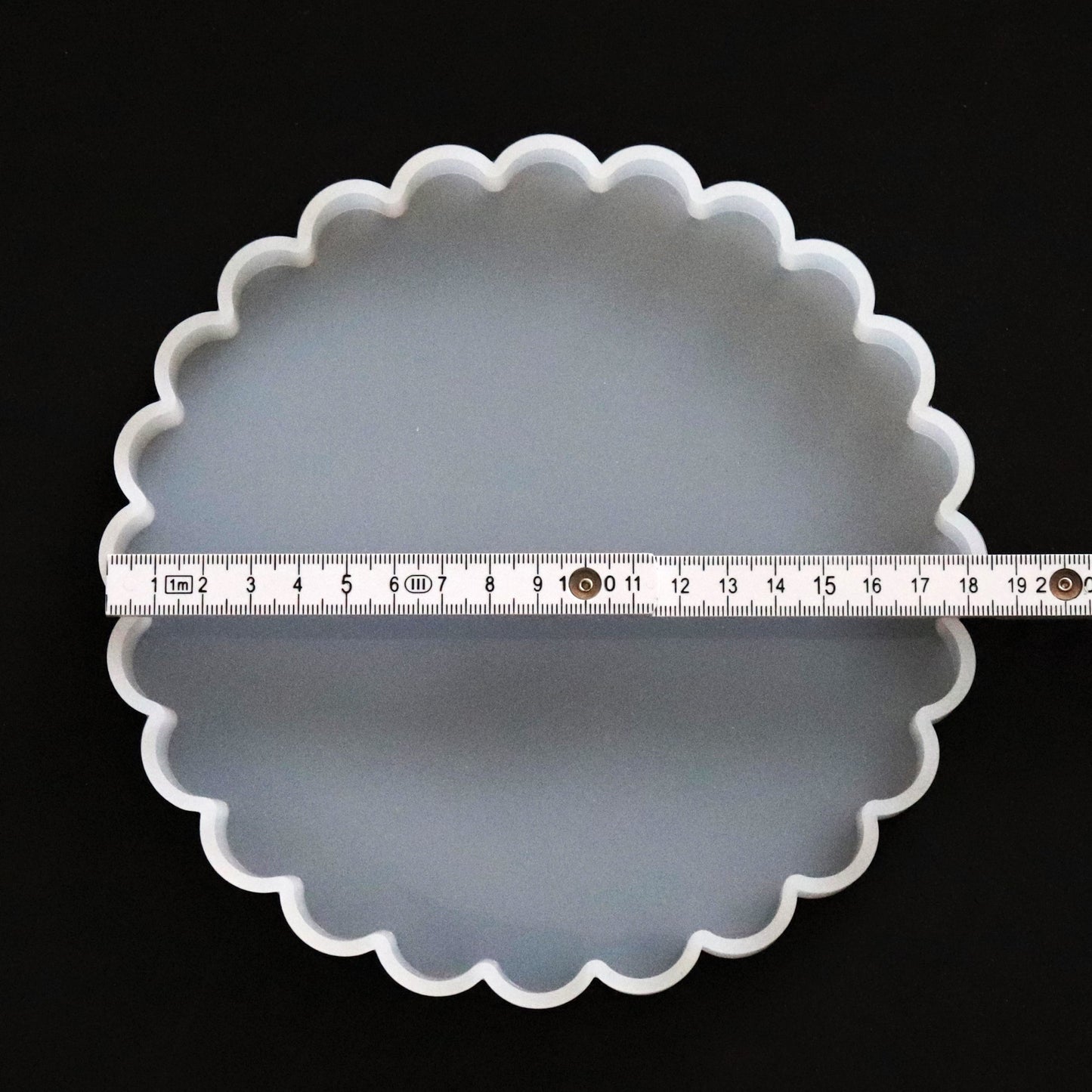 Silikonform rund geriffelt Tablett Untersetzer Gießform ca. 18 cm