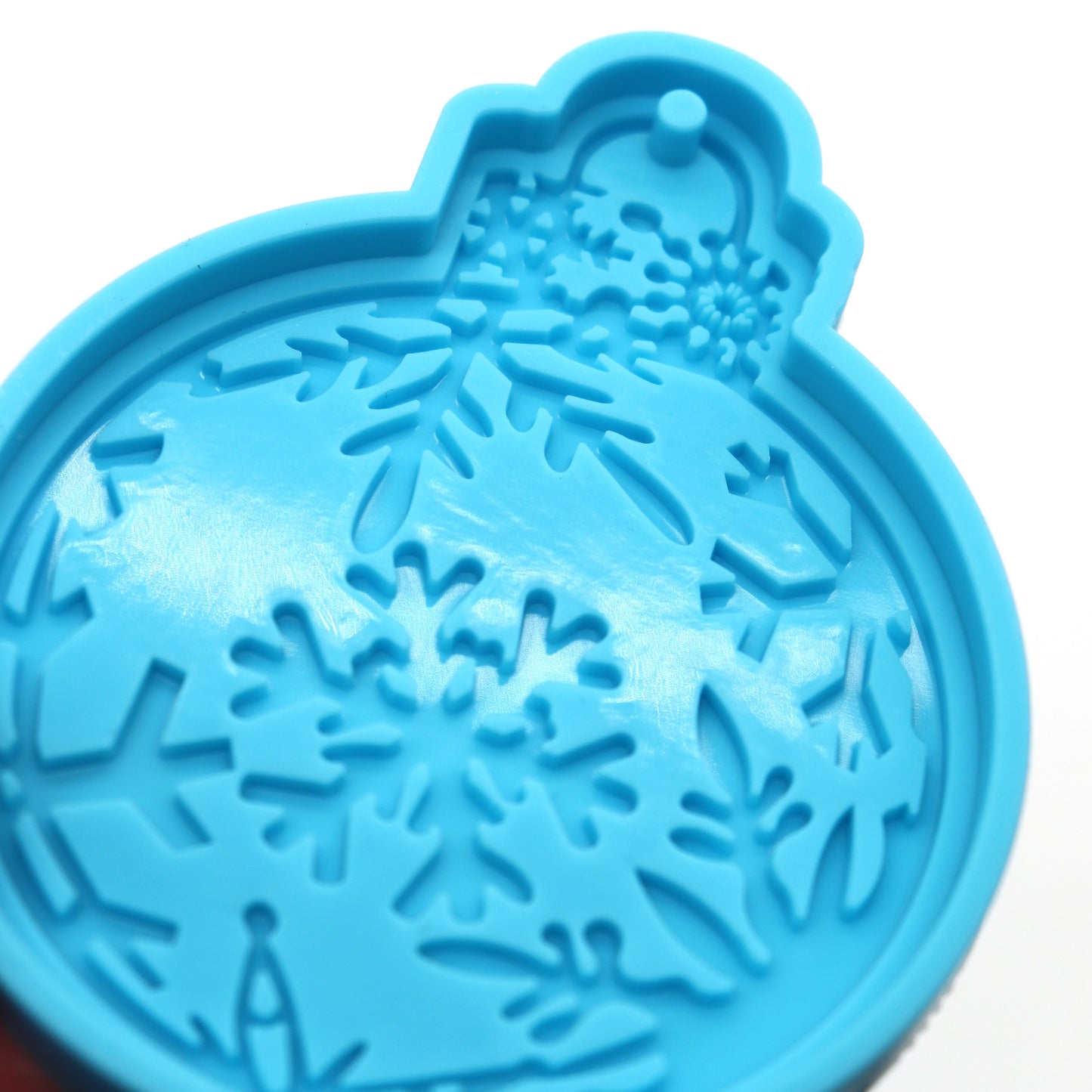 Silikonform Weihnachtskugel mit Schneeflocken Gießform Weihnachten ca. 9 x 7 cm