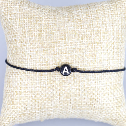 Wunscharmband mit Wunschbuchstabe A aus Acryl. Geschenkideen. Freundschaftsarmbänder. Kleine Geschenke.