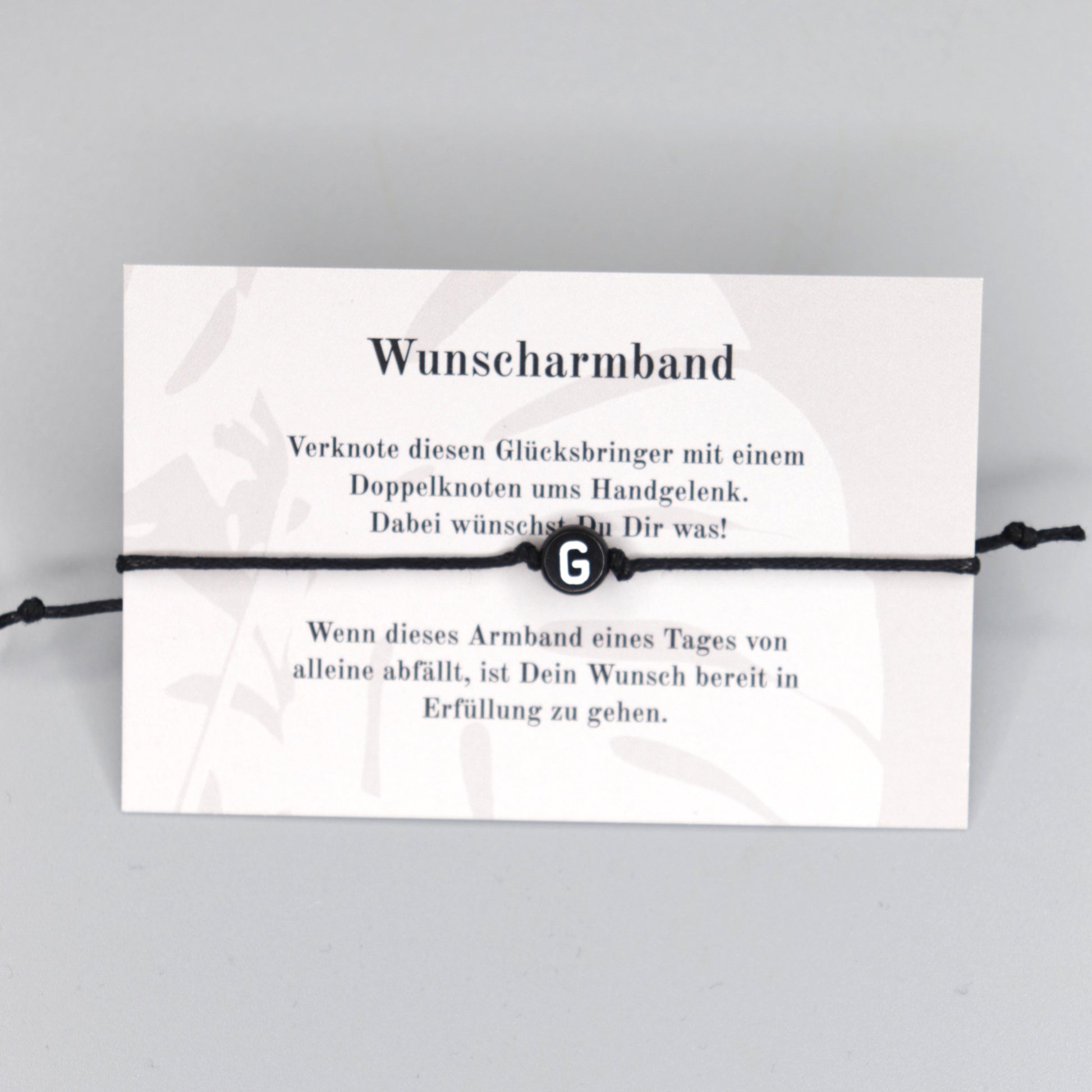 Wunscharmband mit Wunschbuchstabe G aus Acryl. Geschenkideen. Freundschaftsarmbänder. Kleine Geschenke.