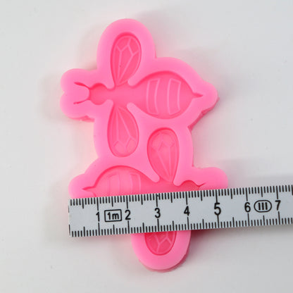 Silikonform Biene Gießform für Epoxidharz je ca. 4 x 4,5 cm Deko